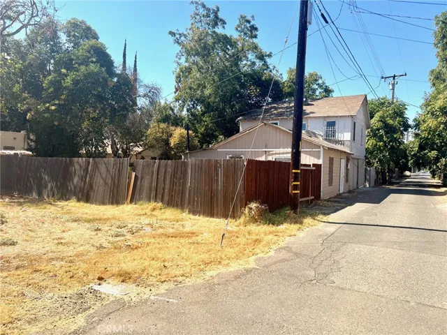 415 W 25th Street, Merced, California 95340