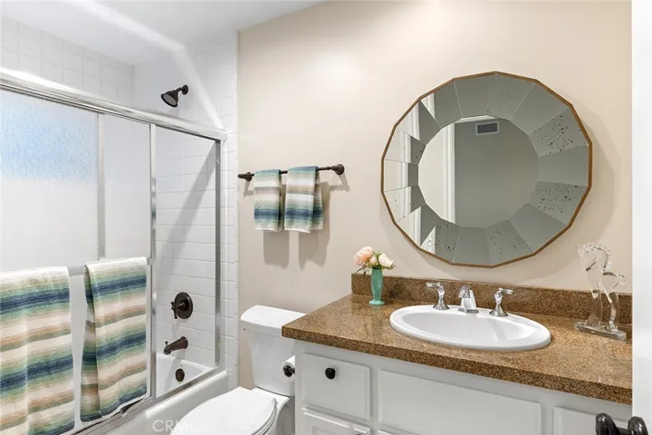 150 W Avenida San Antonio, San Clemente, California 92672