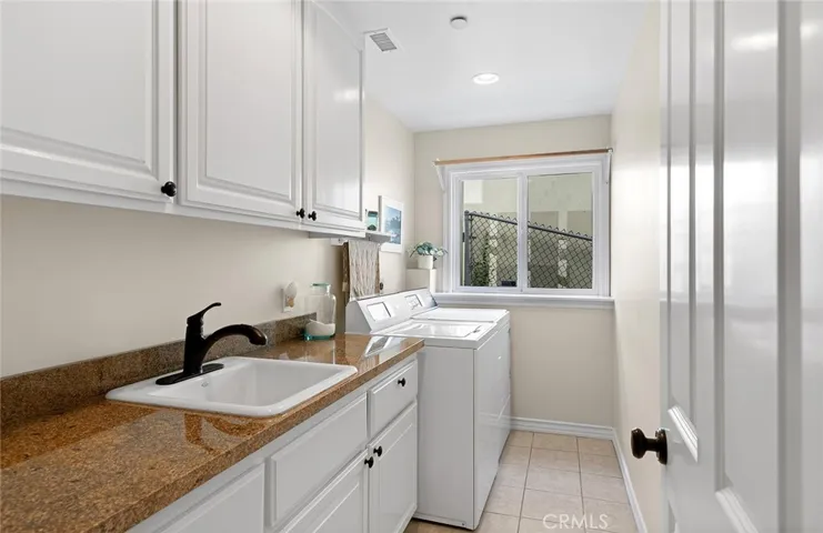 150 W Avenida San Antonio, San Clemente, California 92672
