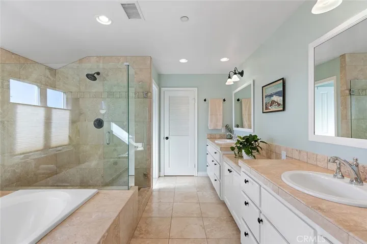 150 W Avenida San Antonio, San Clemente, California 92672