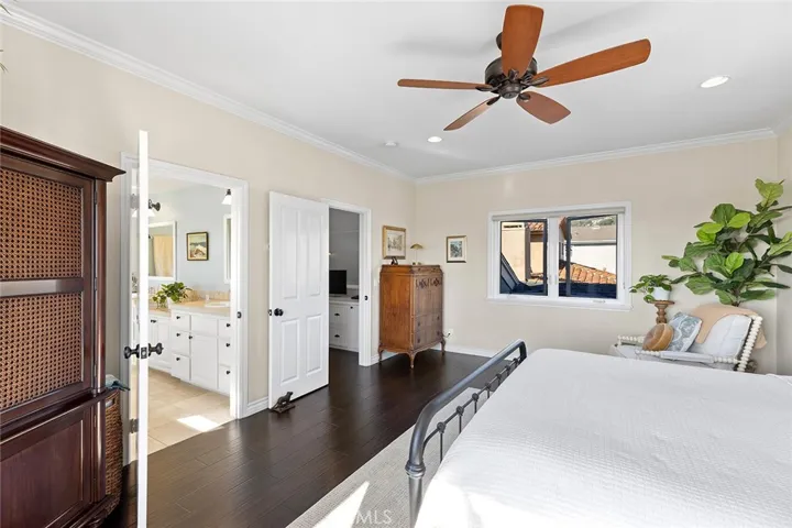 150 W Avenida San Antonio, San Clemente, California 92672