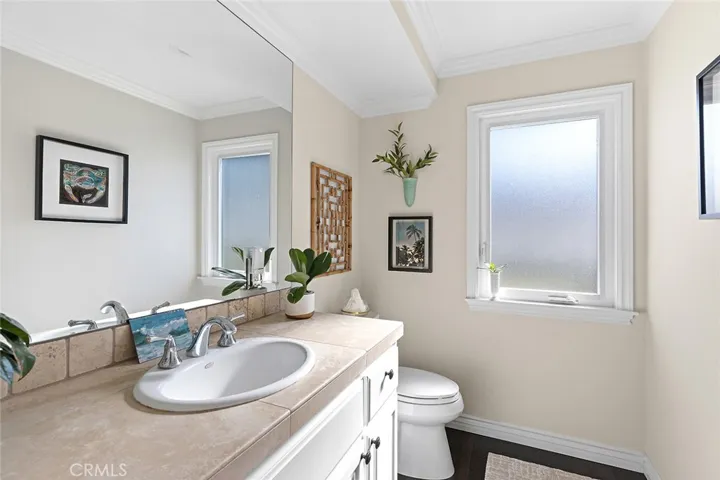 150 W Avenida San Antonio, San Clemente, California 92672