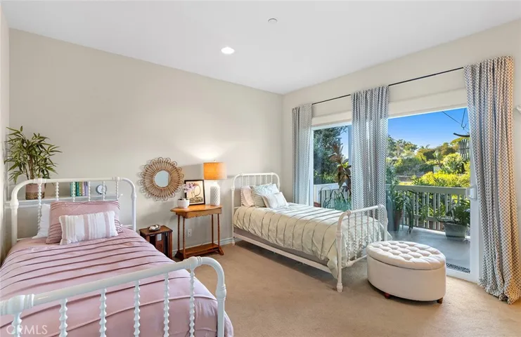 150 W Avenida San Antonio, San Clemente, California 92672