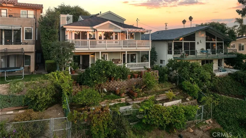 150 W Avenida San Antonio, San Clemente, California 92672