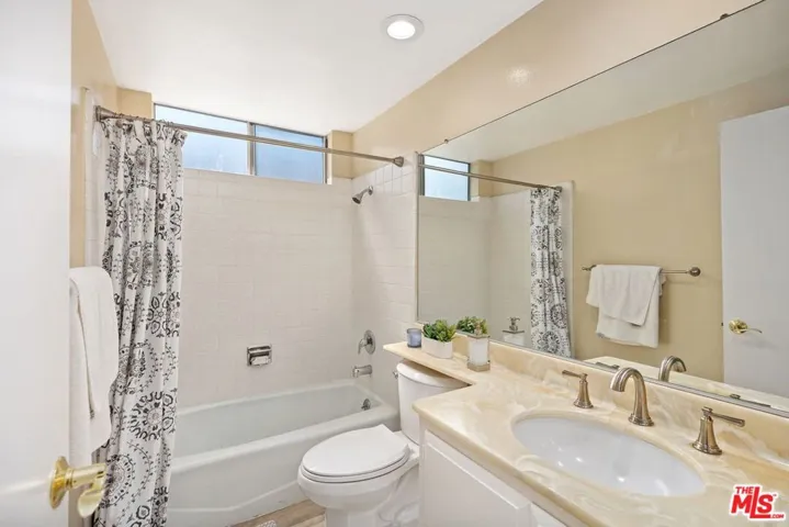 6808 E Georgetown Circle, Anaheim Hills, California 92807