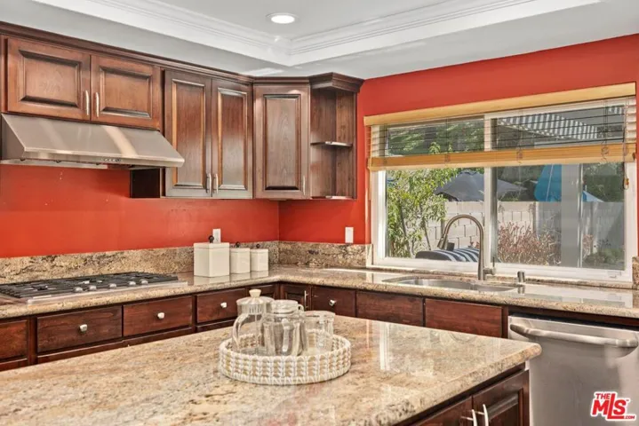 6808 E Georgetown Circle, Anaheim Hills, California 92807