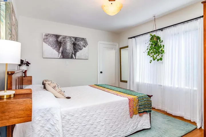 1652 Oak View Avenue, Kensington, California 94707
