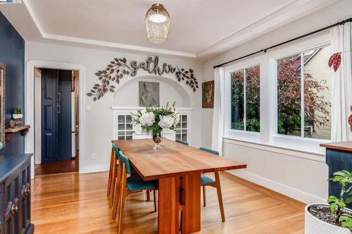 1652 Oak View Avenue, Kensington, California 94707