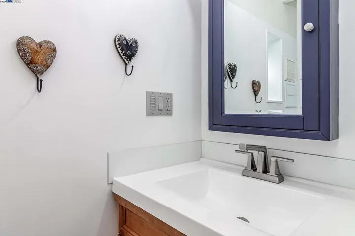 1652 Oak View Avenue, Kensington, California 94707