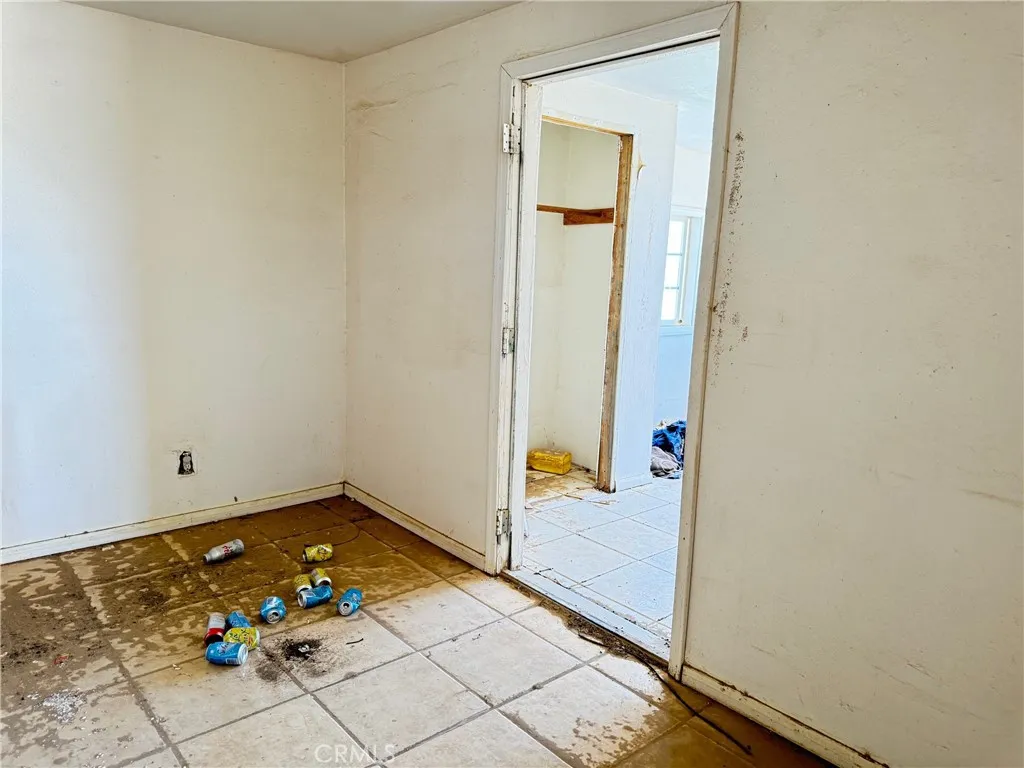 81118 Screech Owl Road, 29 Palms, California 92277 home-pic-4
