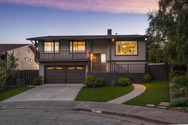 17 Tioga Way, Pacifica, California 94044