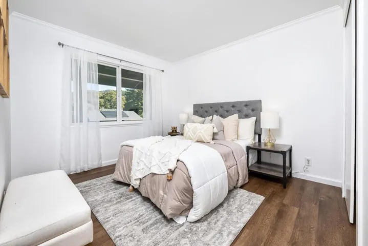 17 Tioga Way, Pacifica, California 94044