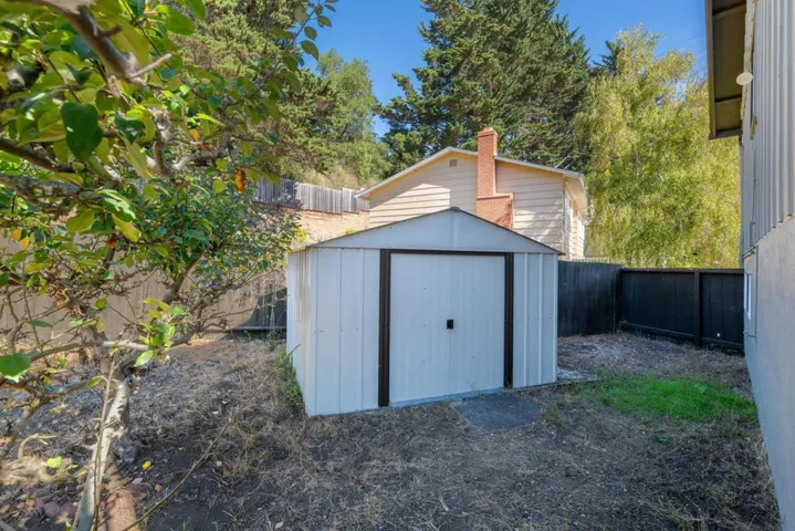 17 Tioga Way, Pacifica, California 94044