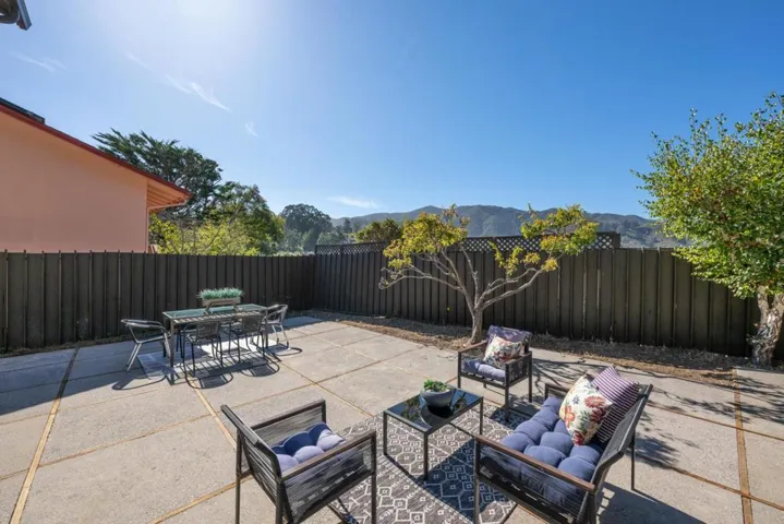 17 Tioga Way, Pacifica, California 94044