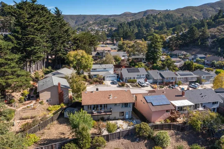17 Tioga Way, Pacifica, California 94044