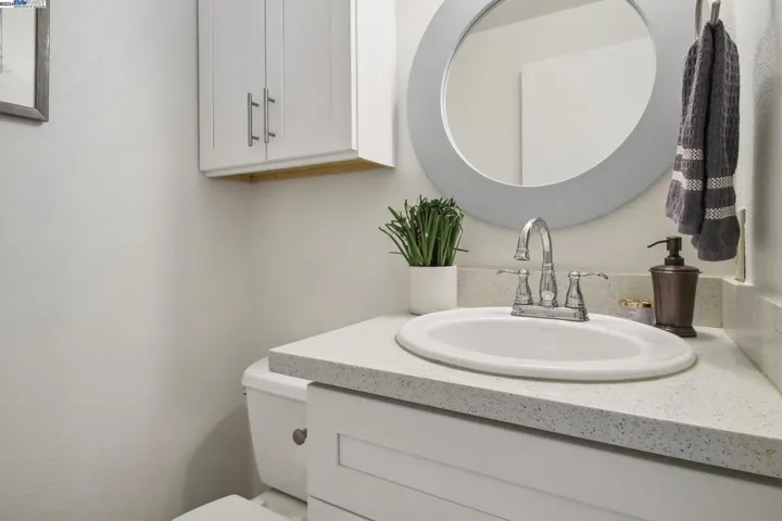 6248 Jarvis Ave, Newark, California 94560-1243