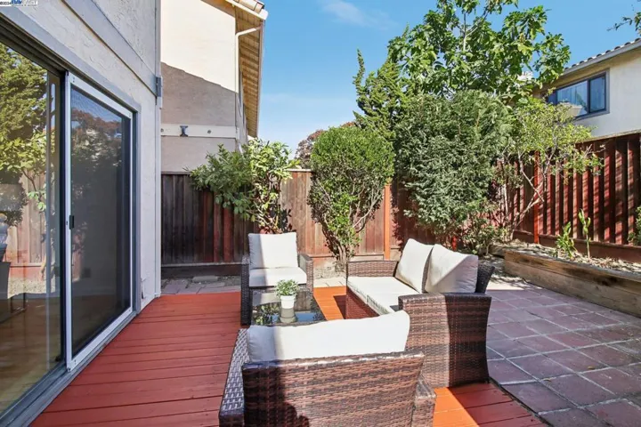 6248 Jarvis Ave, Newark, California 94560-1243
