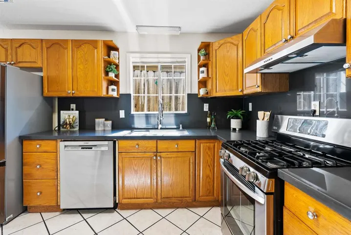 24540 Margaret Dr, Hayward, California 94542