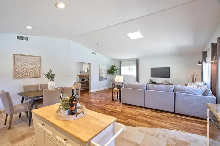 30562 Southern Cross Road, Temecula, California 92592