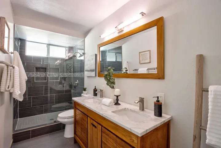 30562 Southern Cross Road, Temecula, California 92592