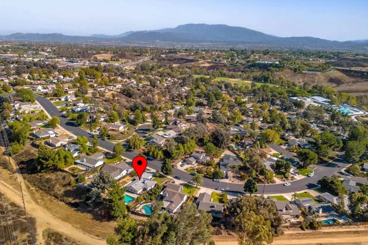 30562 Southern Cross Road, Temecula, California 92592