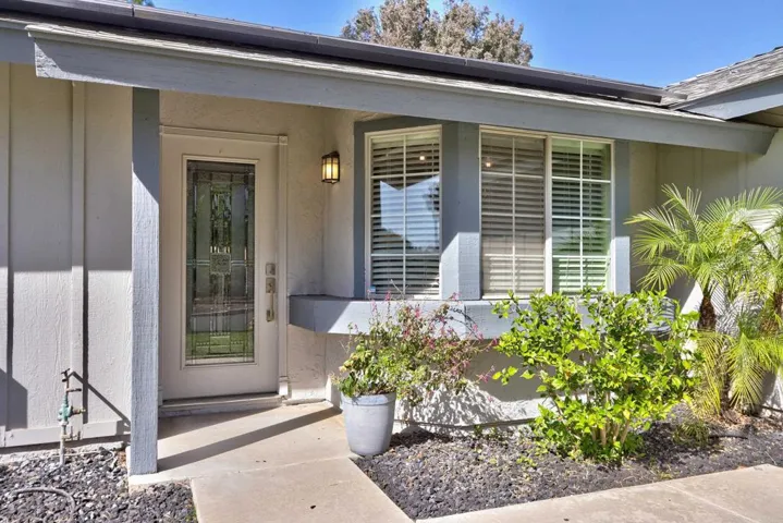 30562 Southern Cross Road, Temecula, California 92592