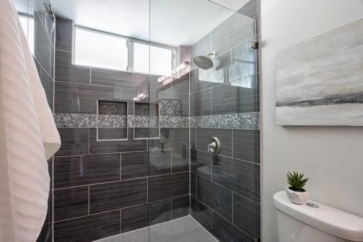 30562 Southern Cross Road, Temecula, California 92592