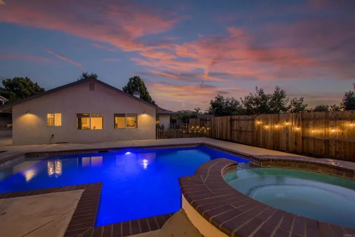 30562 Southern Cross Road, Temecula, California 92592