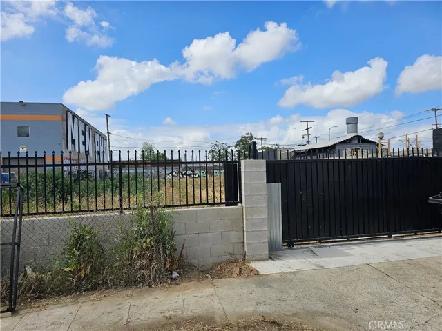 1706 E 41st Place, Los Angeles, California 90058