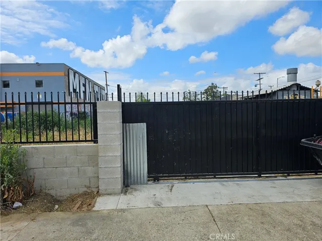 1712 E 41st Place, Los Angeles, California 90058