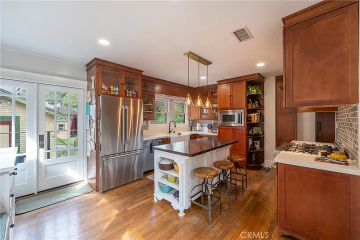 375 Orizaba Avenue, Long Beach, California 90814