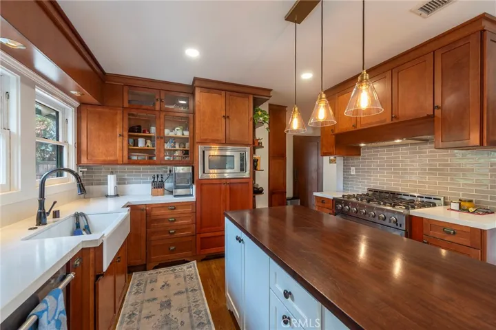 375 Orizaba Avenue, Long Beach, California 90814