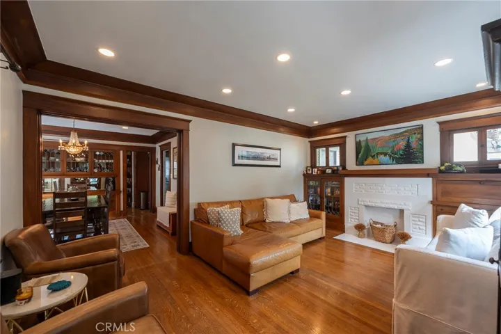 375 Orizaba Avenue, Long Beach, California 90814