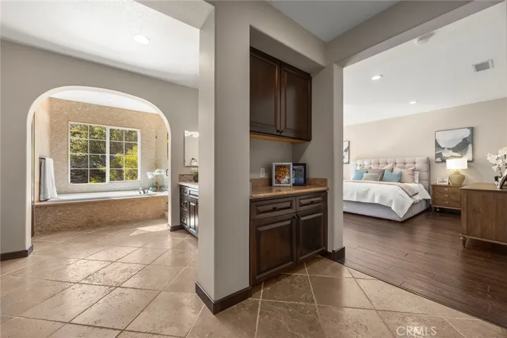 8200 E Bailey Way, Anaheim Hills, California 92808