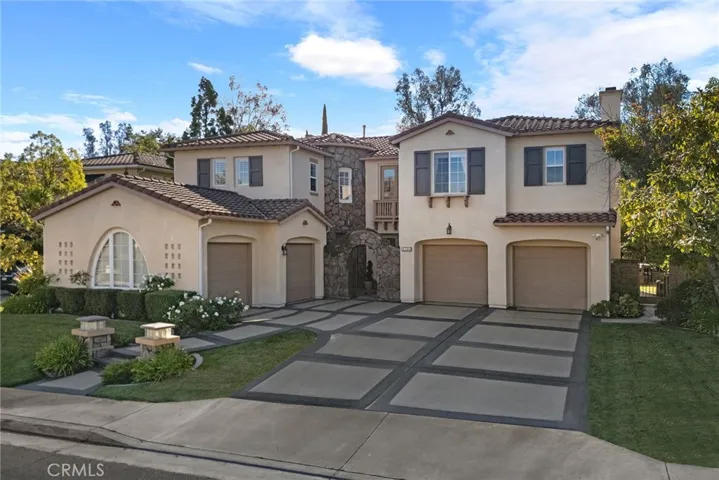 8200 E Bailey Way, Anaheim Hills, California 92808