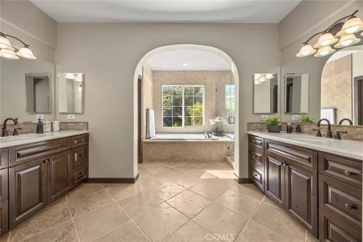 8200 E Bailey Way, Anaheim Hills, California 92808