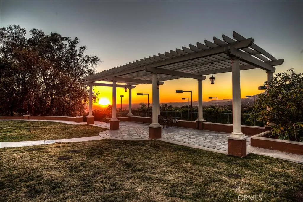 682 Deodar Lane, Bradbury, California 91008 home-pic-13