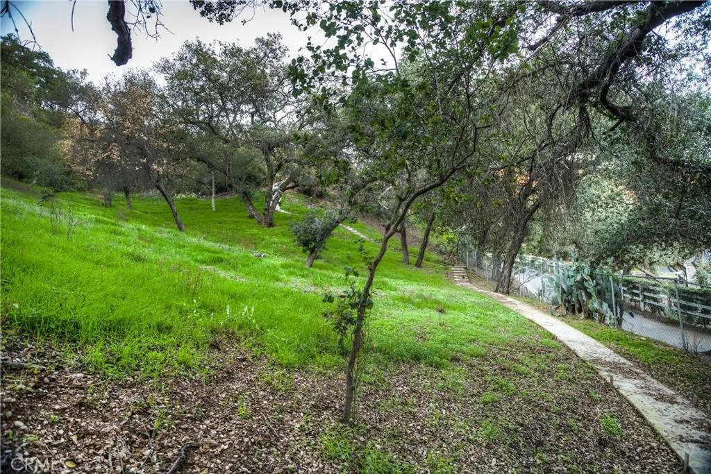 682 Deodar Lane, Bradbury, California 91008 home-pic-18