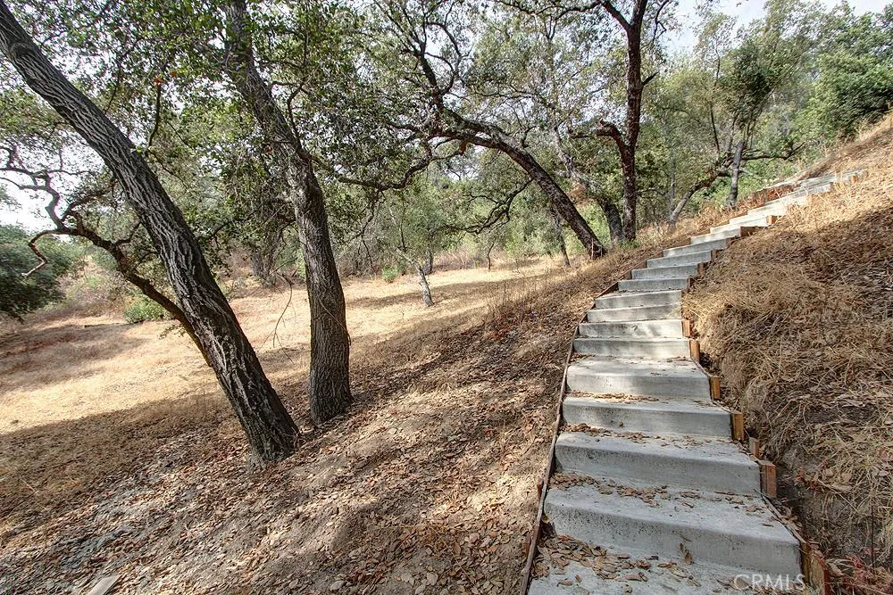 682 Deodar Lane, Bradbury, California 91008 home-pic-11