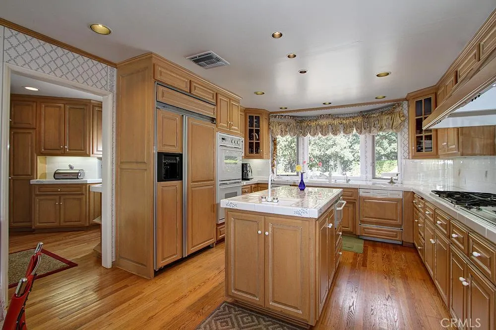 682 Deodar Lane, Bradbury, California 91008 home-pic-6