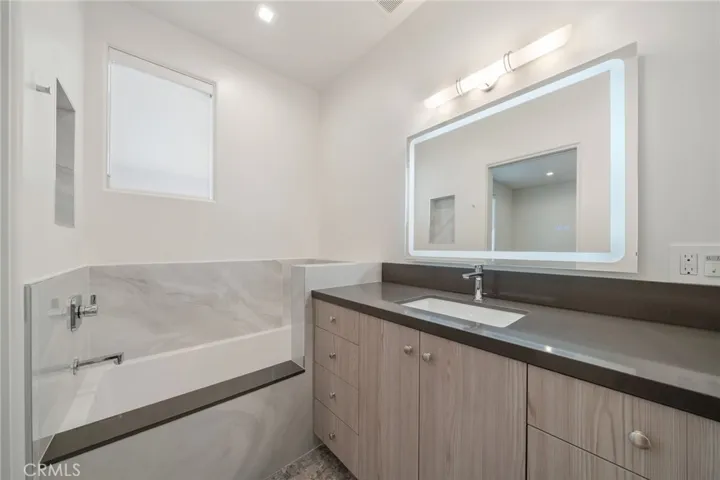 101 Via Colusa, Redondo Beach, California 90277