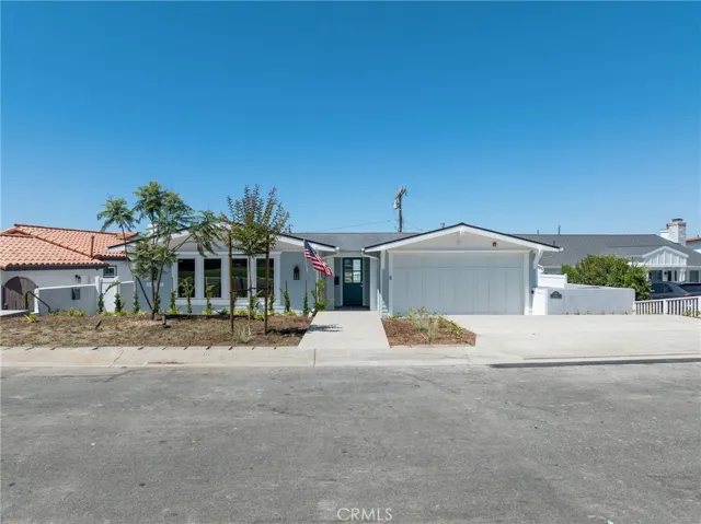101 Via Colusa, Redondo Beach, California 90277