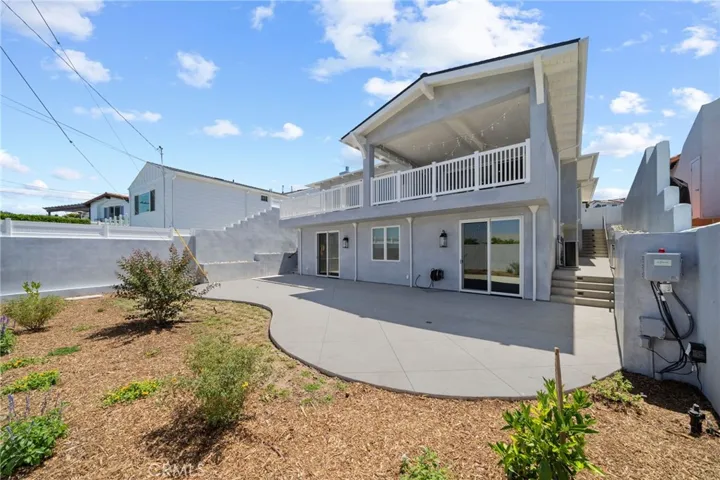 101 Via Colusa, Redondo Beach, California 90277