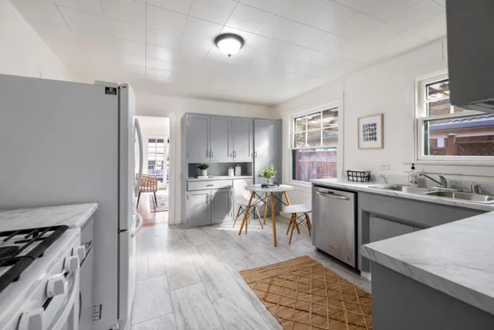 231 19th Avenue, Santa Cruz, California 95062