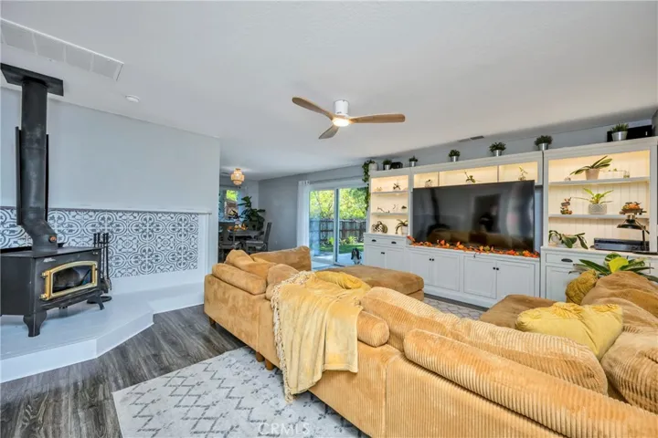 19857 Mountain N, Hidden Valley Lake, California 95467