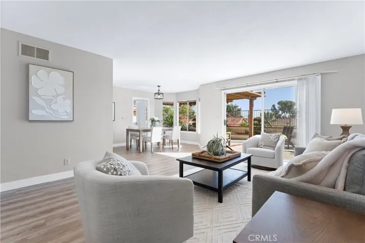 Spacious living/great room