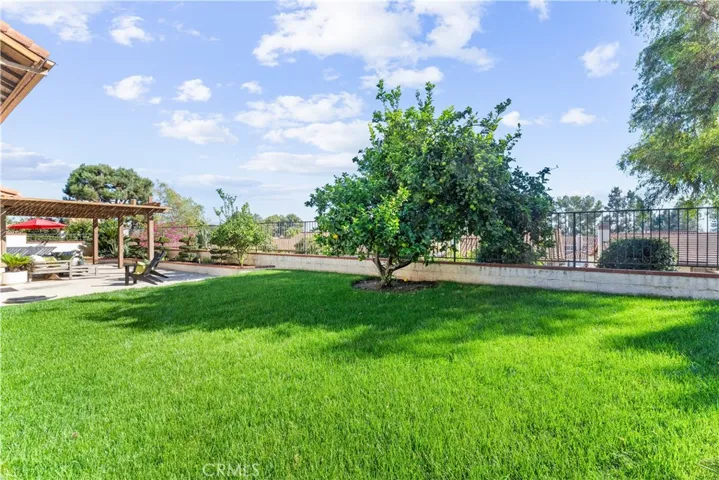 Lots of space to create your perfect outdoor zen