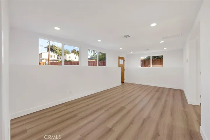 10725 Nassau Avenue, Sunland, California 91040