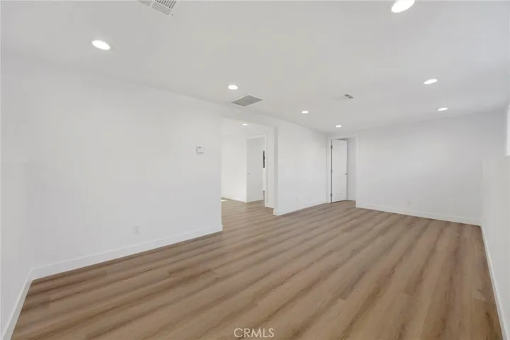 10725 Nassau Avenue, Sunland, California 91040