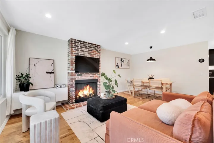 16733 Vanowen Street 41, Lake Balboa, California 91406